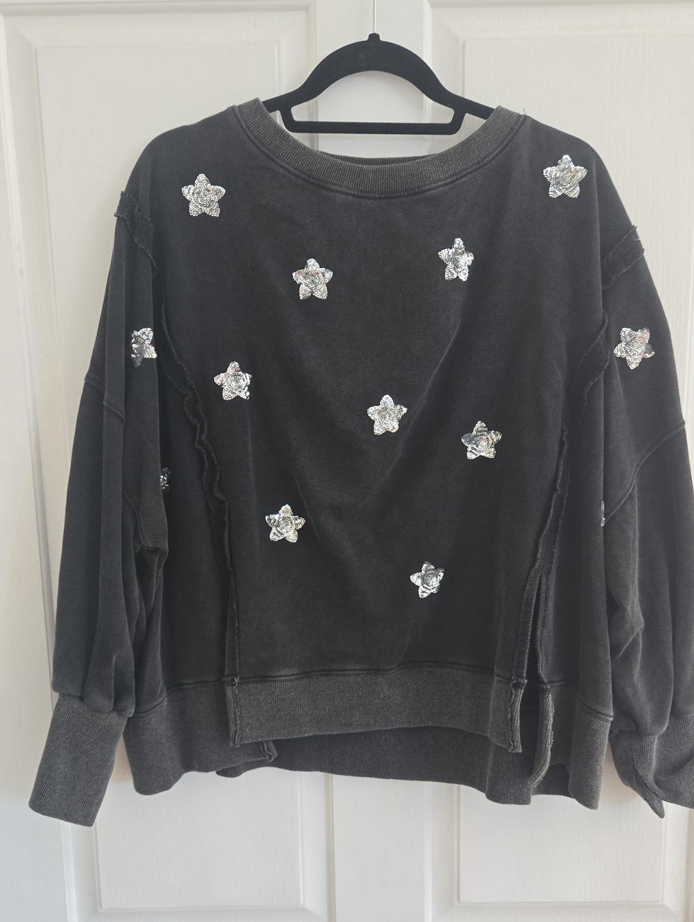Women's Black Sequin Star Crewneck Sweatshirt | L/XL
